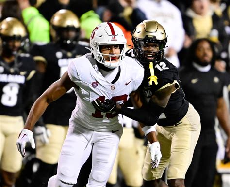 Deion Sanders defends CU Buffs star Travis Hunter after uneven return in stunning loss to Stanford: “The plays he made kept us in the game”
